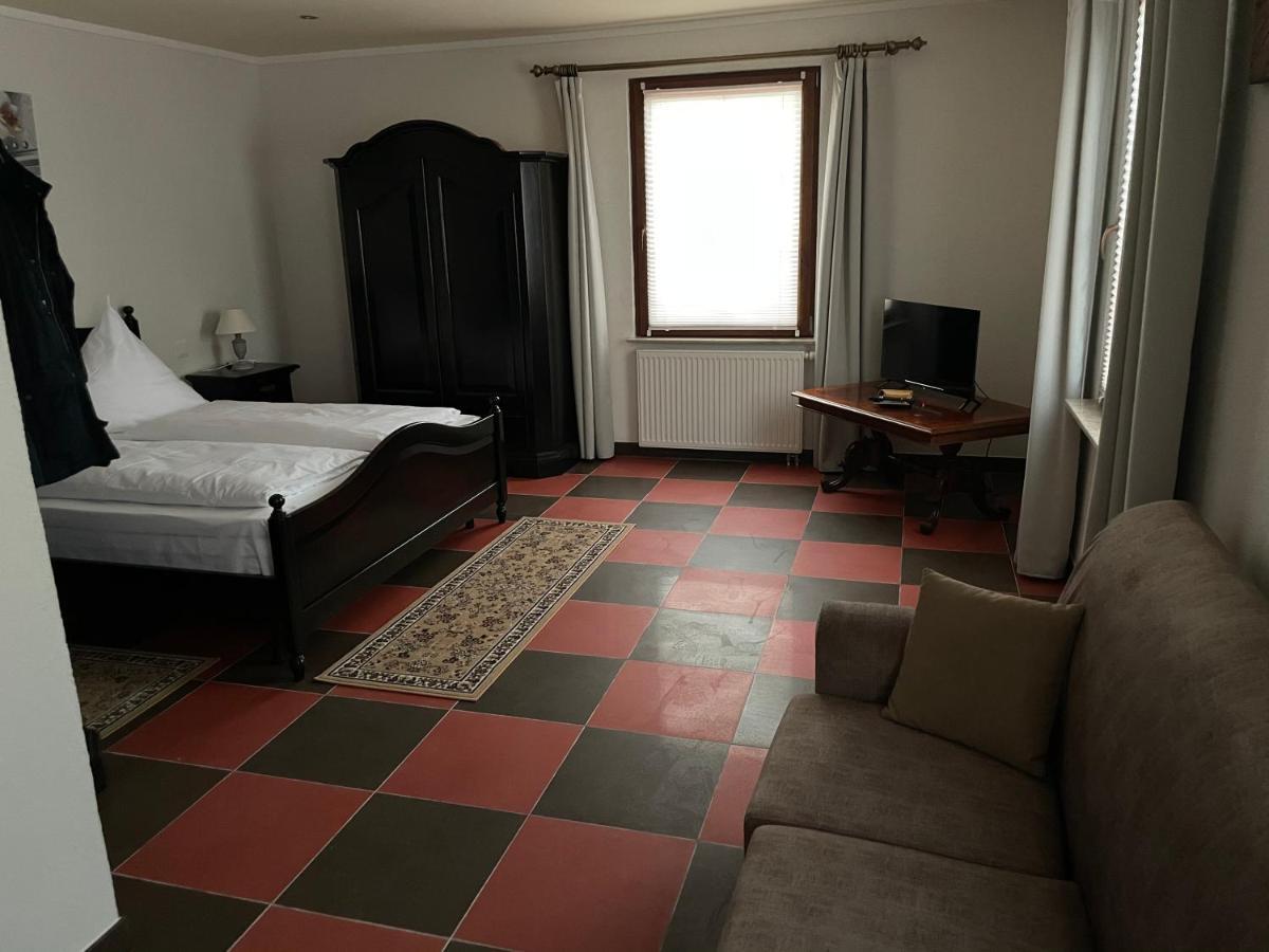 Hotel Roma Kehl エクステリア 写真